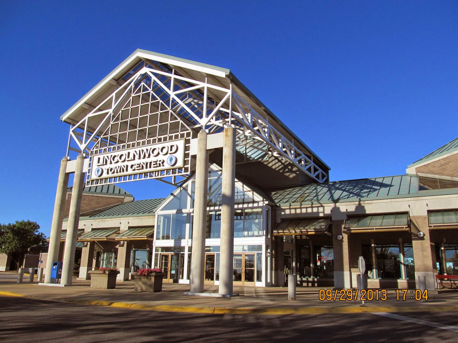 Trip to the Mall Lincolnwood Town Center (Lincolnwood, IL)