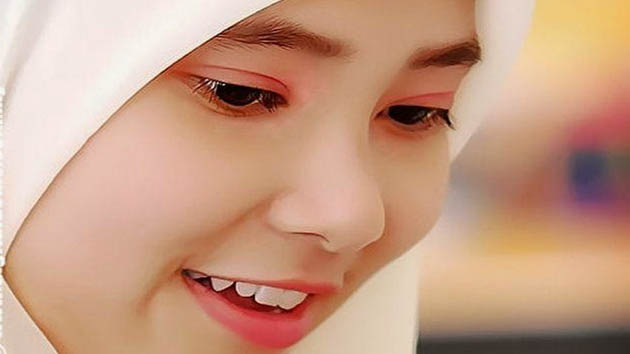 4 Tips Tampil Menarik Tanpa Kosmetik dan Operasi Kulit 4 Tips Tampil Menarik Tanpa Kosmetik dan Operasi Kulit
