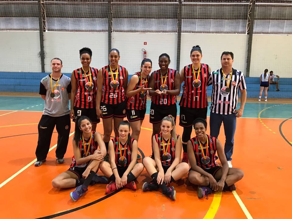 Basquete feminino SUB 13 é campeão do Circuito Paulista - Araçatuba em Foco