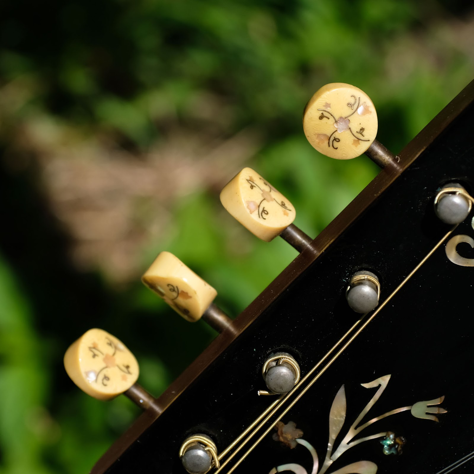 1906 Gibson A3 CarvedTop Mandolin