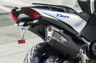 Yamaha-TMAX-SX-Sport-Edition-Akrapovic Yamaha-TMAX-SX-Sport-Edition-Akrapovic