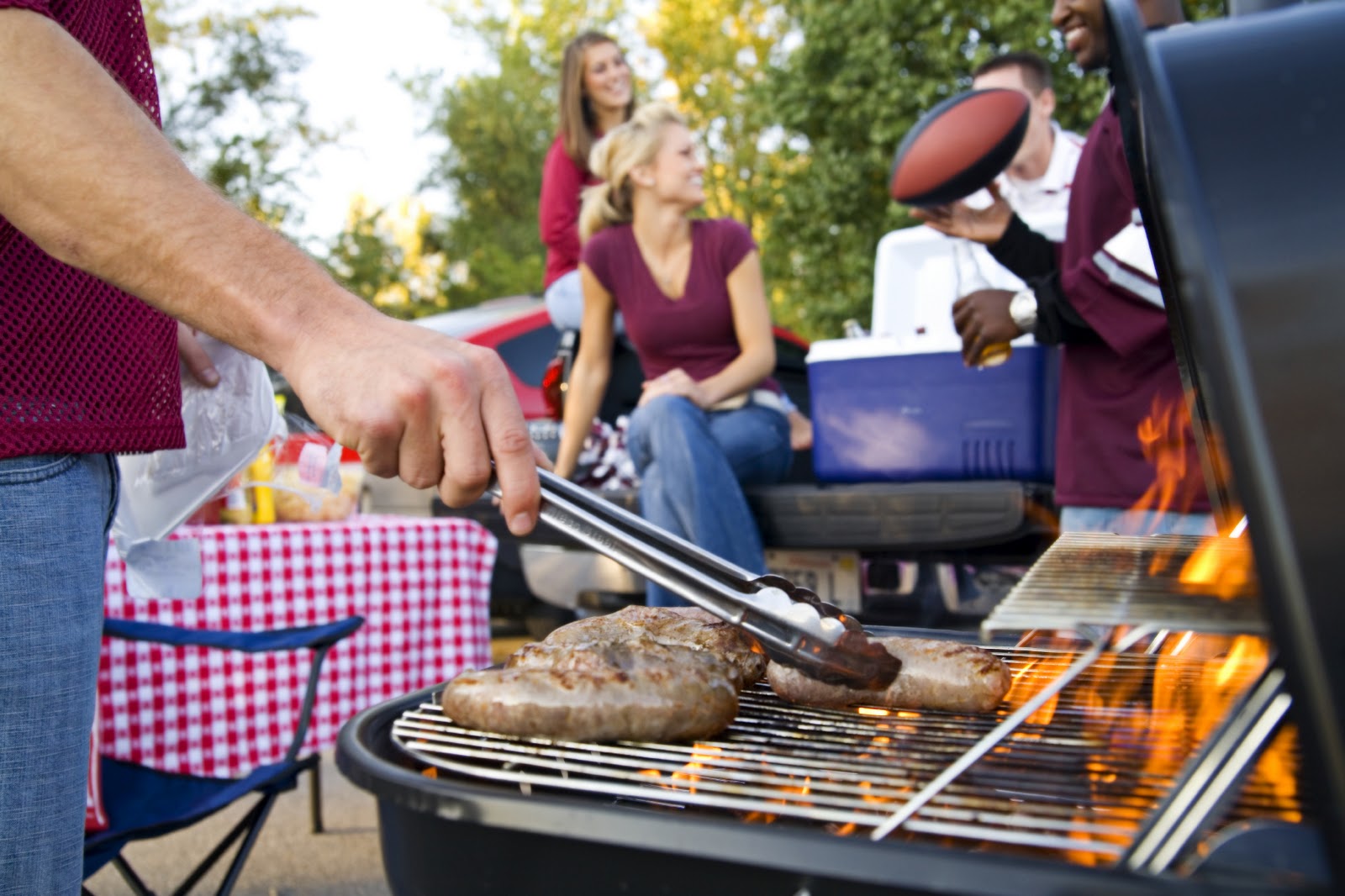 Cheesy_Tailgate_Picture.jpg