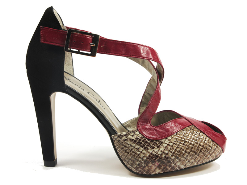 HECHO CON ENCANTO NURIA COBO Sutileza, Secillez, Elegancia, Calidad