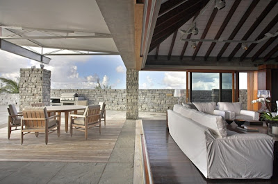 Дом из песчаника, Антильские острова (Карибы), Франция