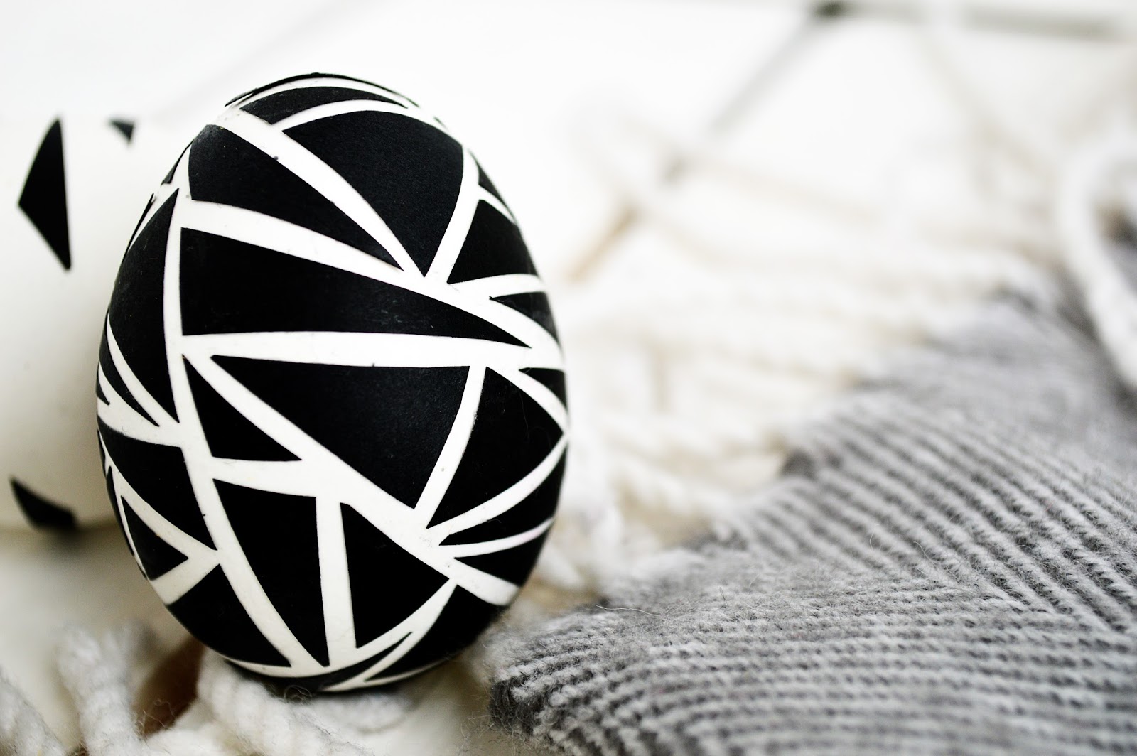 DIY Geometric Triangle Easter Eggs | Motte's Blog