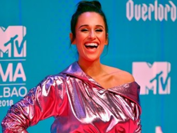 Vestido polémico da atriz Rita Pereira durante gravidez