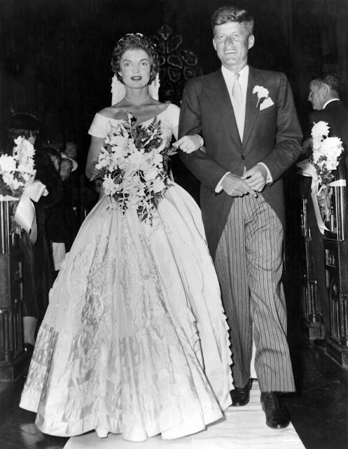 JACQUELINE LEE BOUVIER MARRIES SEN JOHN F AA-249 KENNEDY 1953-8X10 PHOTO 