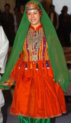 Traditional Afghan dress Images