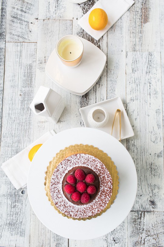 diy-mesa-plegable-madera-estilo-nordico-lamas-autoadhesivas