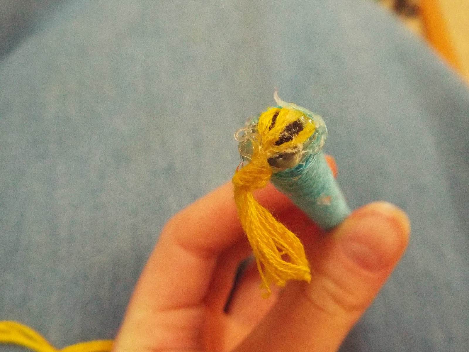 FlowersInMyBasket DIY Embroidery Floss Pen Tutorial