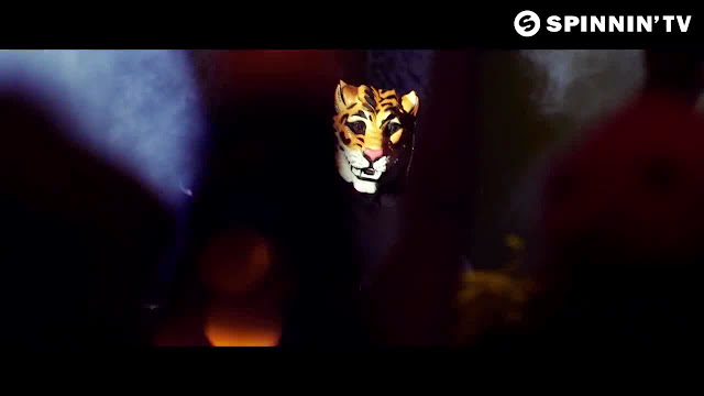 Martin Garrix - Animals (Official Video) - 1HP