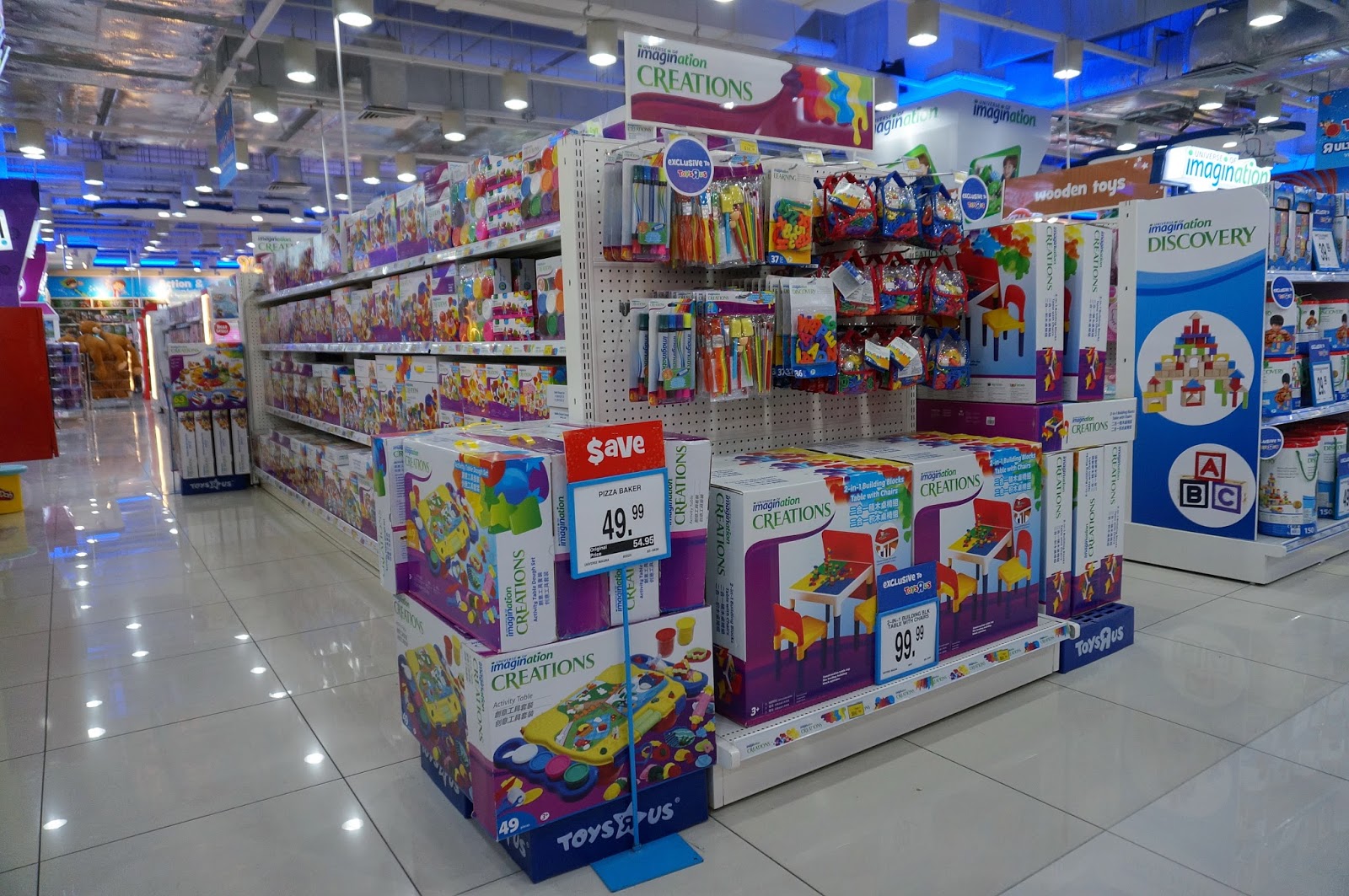 Toys"R"Us Vivocity Flagship Store Revamp!