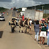 Caminhoneiros atendem solicitação da PM e liberam tráfego para caminhões na BA-052, em Ipirá