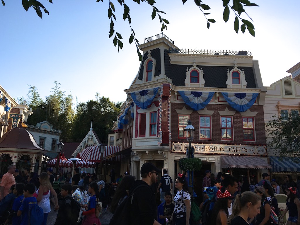 Britts Happy Place - Blog All About Disneyland