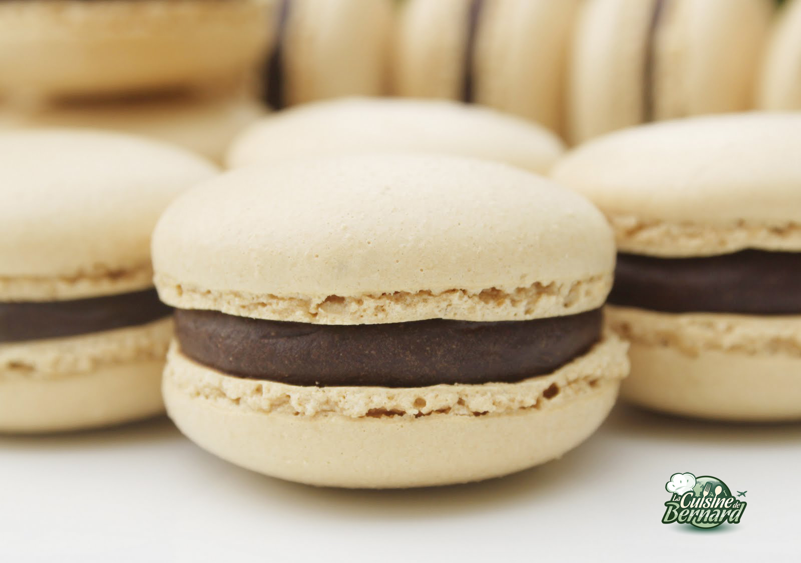 Macarons au chocolat sans amande