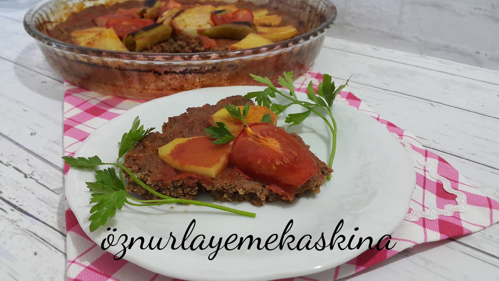 Tepsi kebabı nasıl yapılır Tepsi kebabı nasıl yapılır