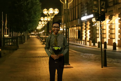 Tio Zailindra Update Cara Mengedit Foto Seolah Sedang Berada Di Luar Negeri