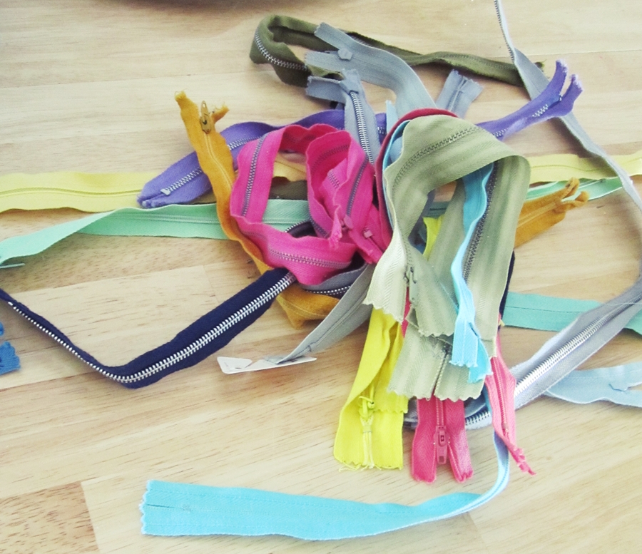 smartgirlstyle modern art with vintage zippers