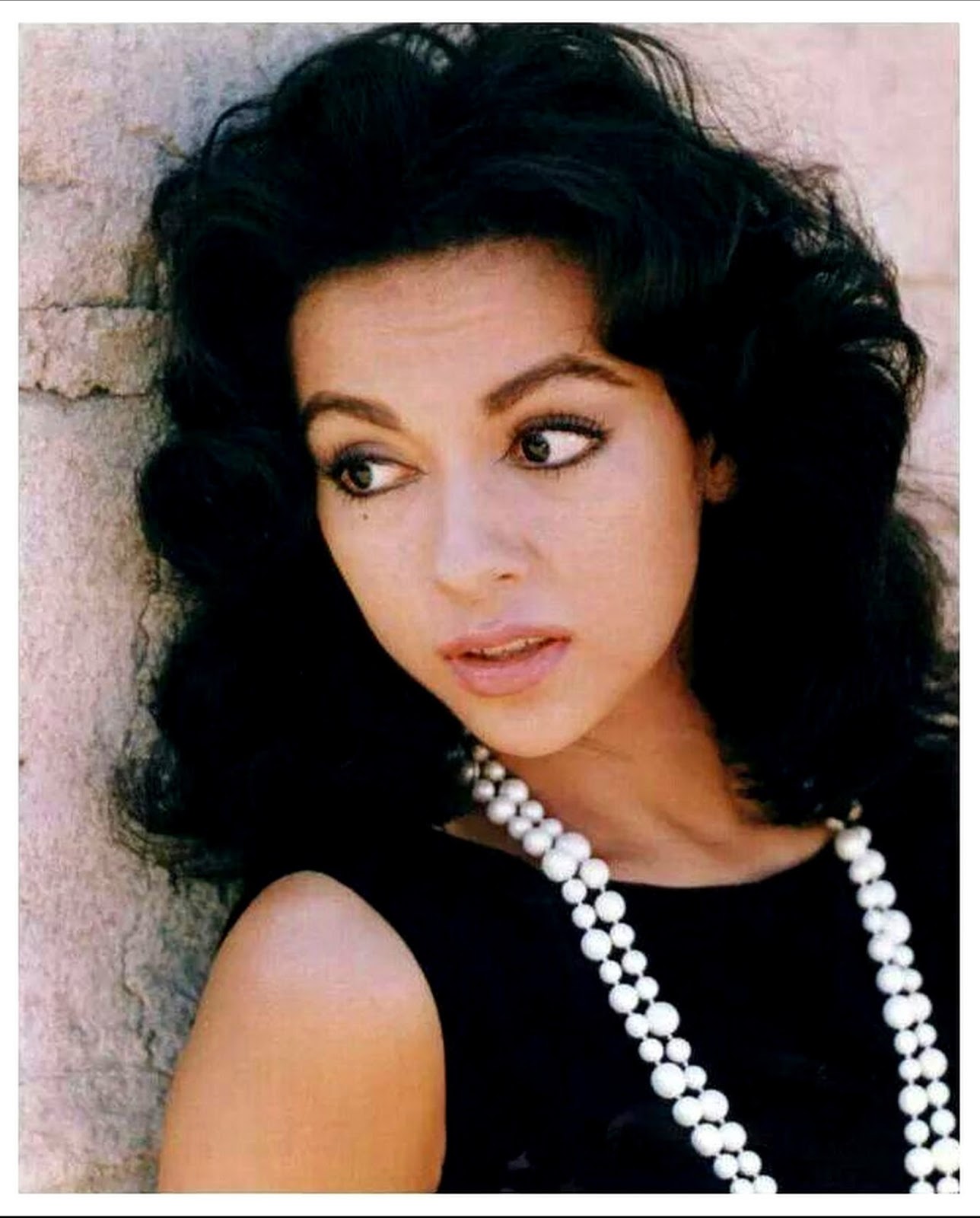 Old Hollywood Glamour: Rita Moreno