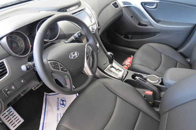 Hyundai Elantra 2014 - interior