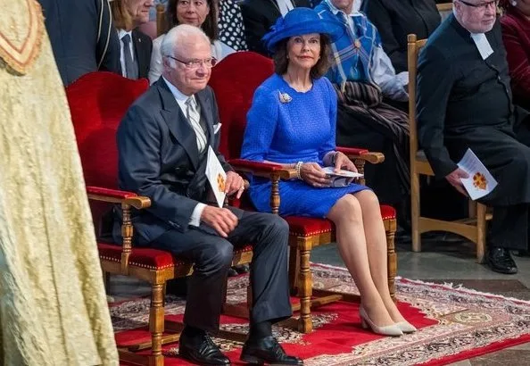 Archbishop Antje Jackelén. Åsa Nyström was ordained Bishop of Luleå and Thomas Petersson was ordained Bishop of Visby. Silvia wore blue dress