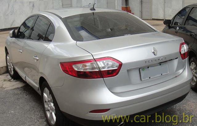 Renault Fluence Dynamique 2012 - perfil lateral