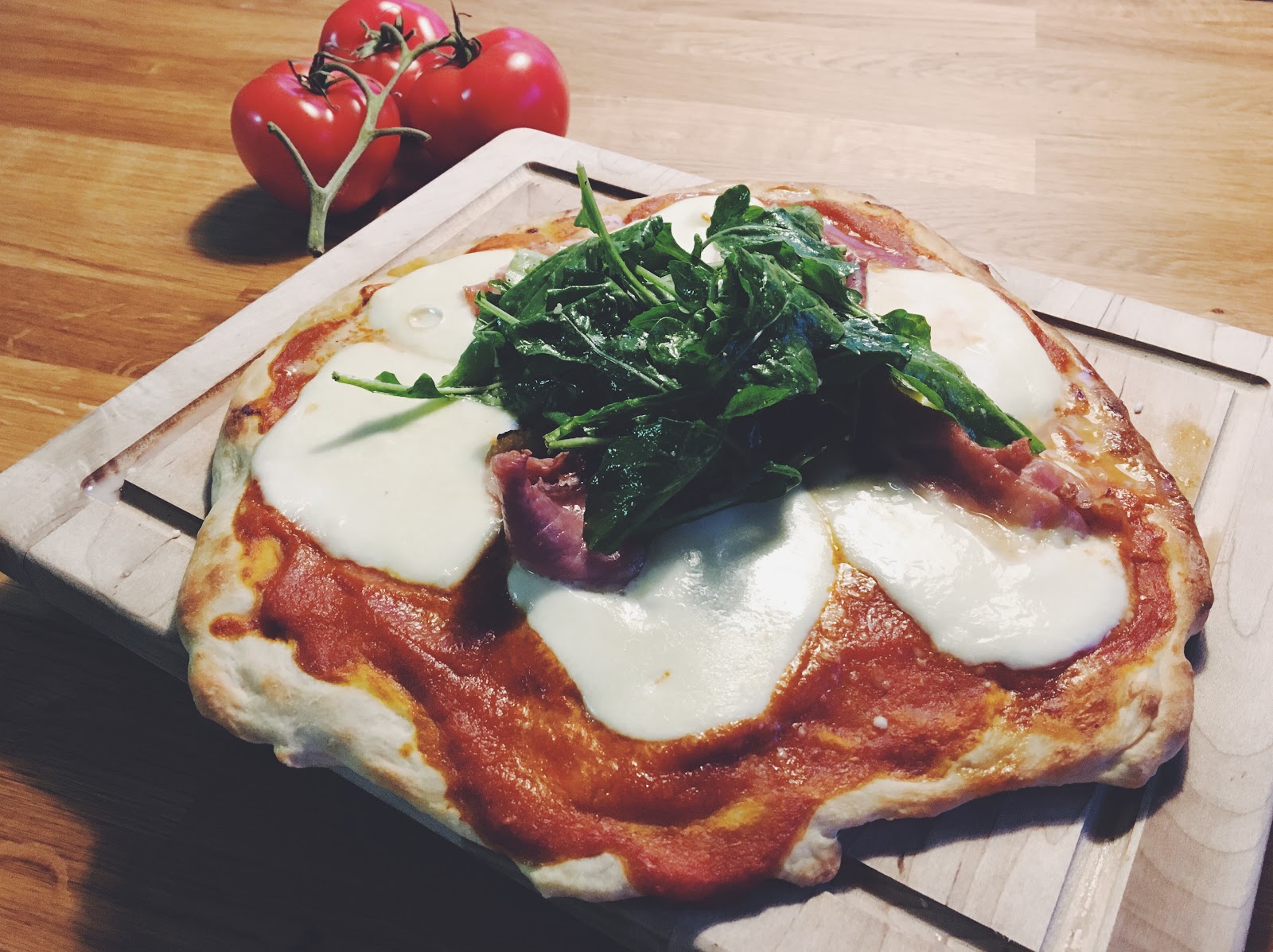 Pizza ruccola e prosciutto Pop le champagne!