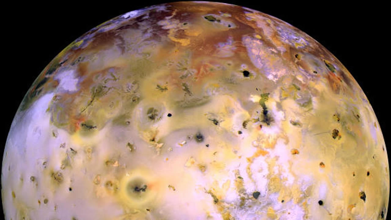Científicos detectan gigantescas olas de lava en Io, una luna de Júpiter