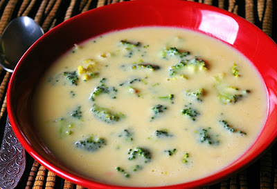 zupa serowo-brokułowa, zupa z serka topionego,