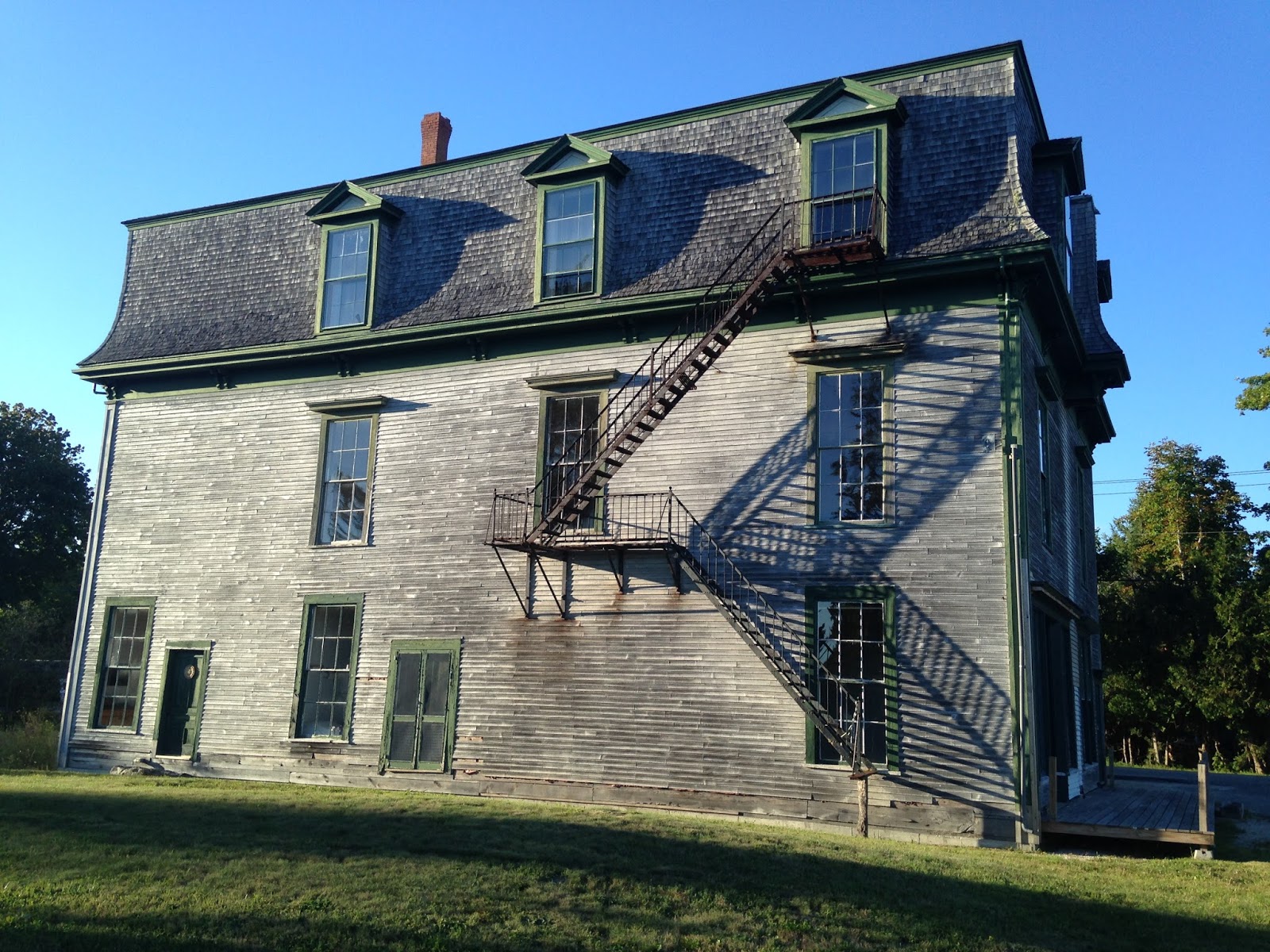 autoliterate The Oddfellows Hall, Brooklin, Maine