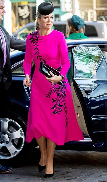 Queen Maxima wore Oscar De La Renta pink midi dress