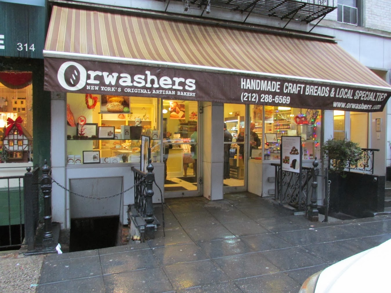 Midtown Blogger/Manhattan Valley Follies Orwascher's Bakery Yorkville