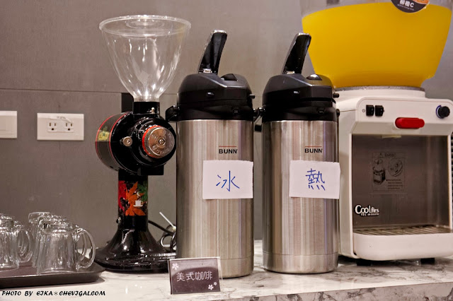 台中燒肉吃到飽推薦,香香燒肉工坊新開幕,超豐富肉品海鮮米食沙拉甜點湯品隨便點!