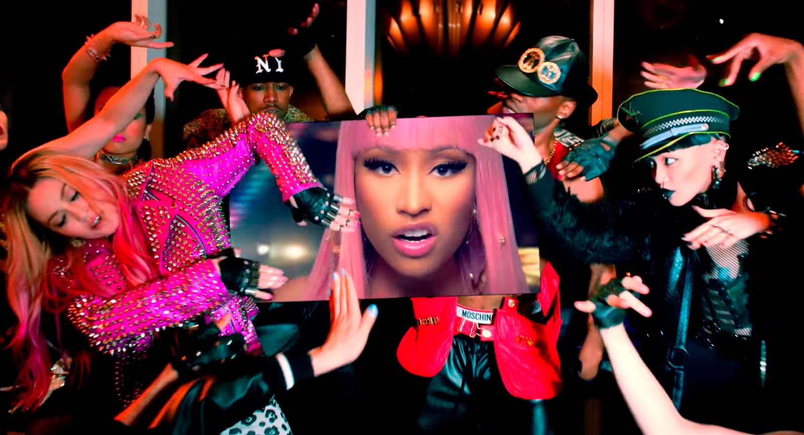 Madonna bitch. Bitch i’m madonna мадонна. мадонна в клипе в розовом. Bitch i madonna. мадонна певица клип битч.