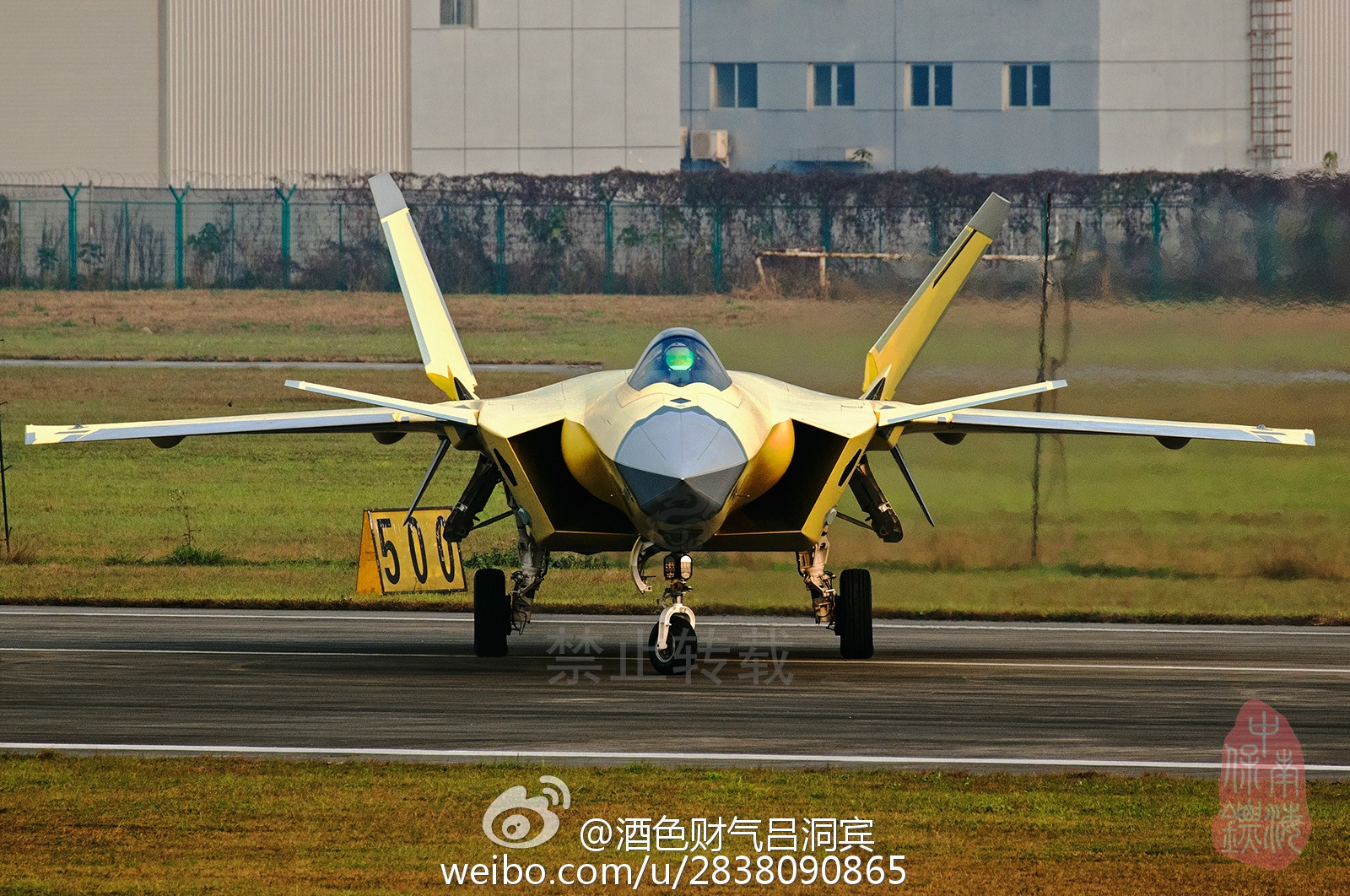 j-20.jpg