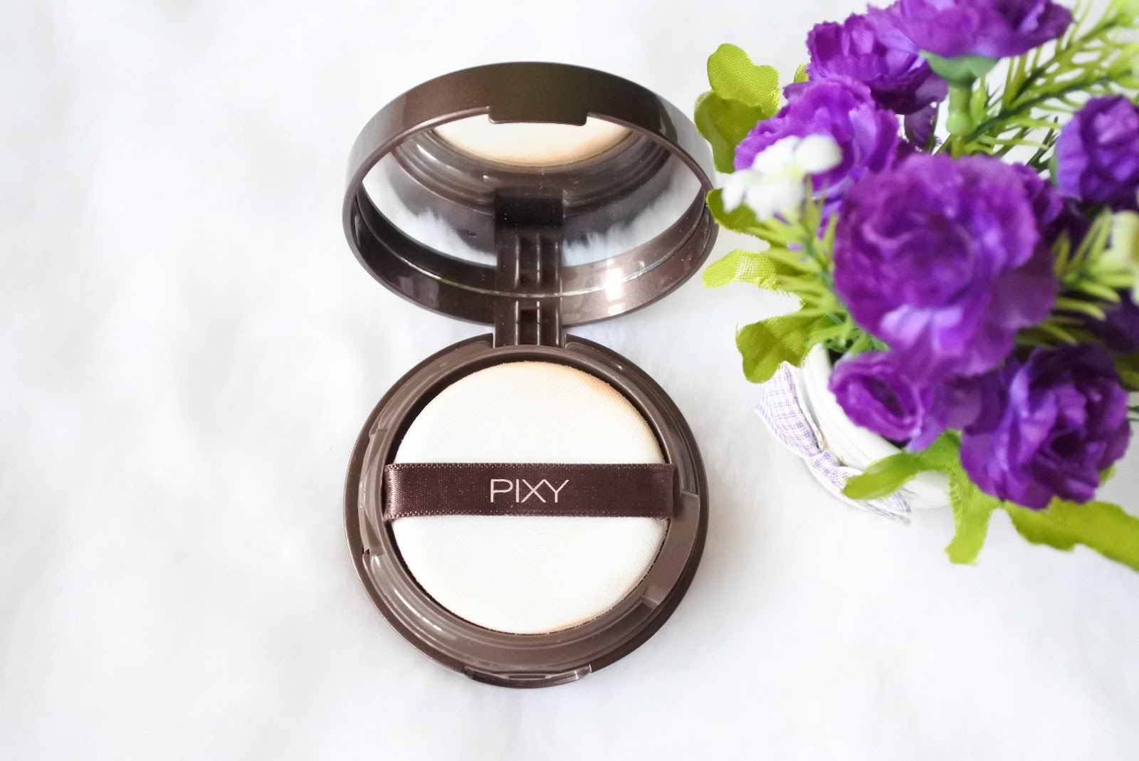 Pixy Make It Glow Dewy Cushion Review DaretoChange by Indonesian