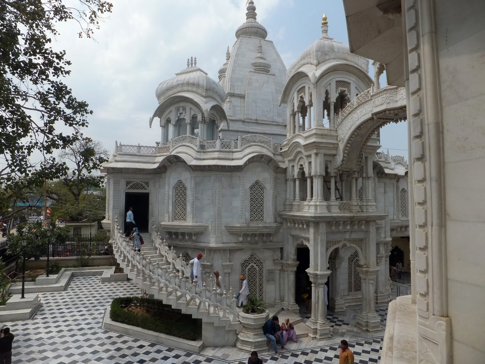 храм сознания Кришны во Вриндаване