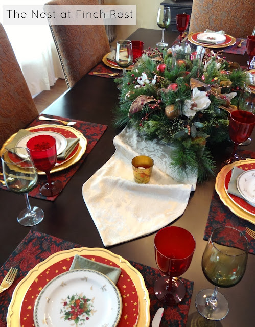 The Nest at Finch Rest: Our Two Christmas Dinner Tablescapes