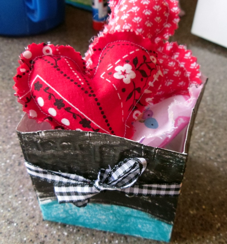 Ameroonie Designs: Valentine Service gift for Cub Scouts