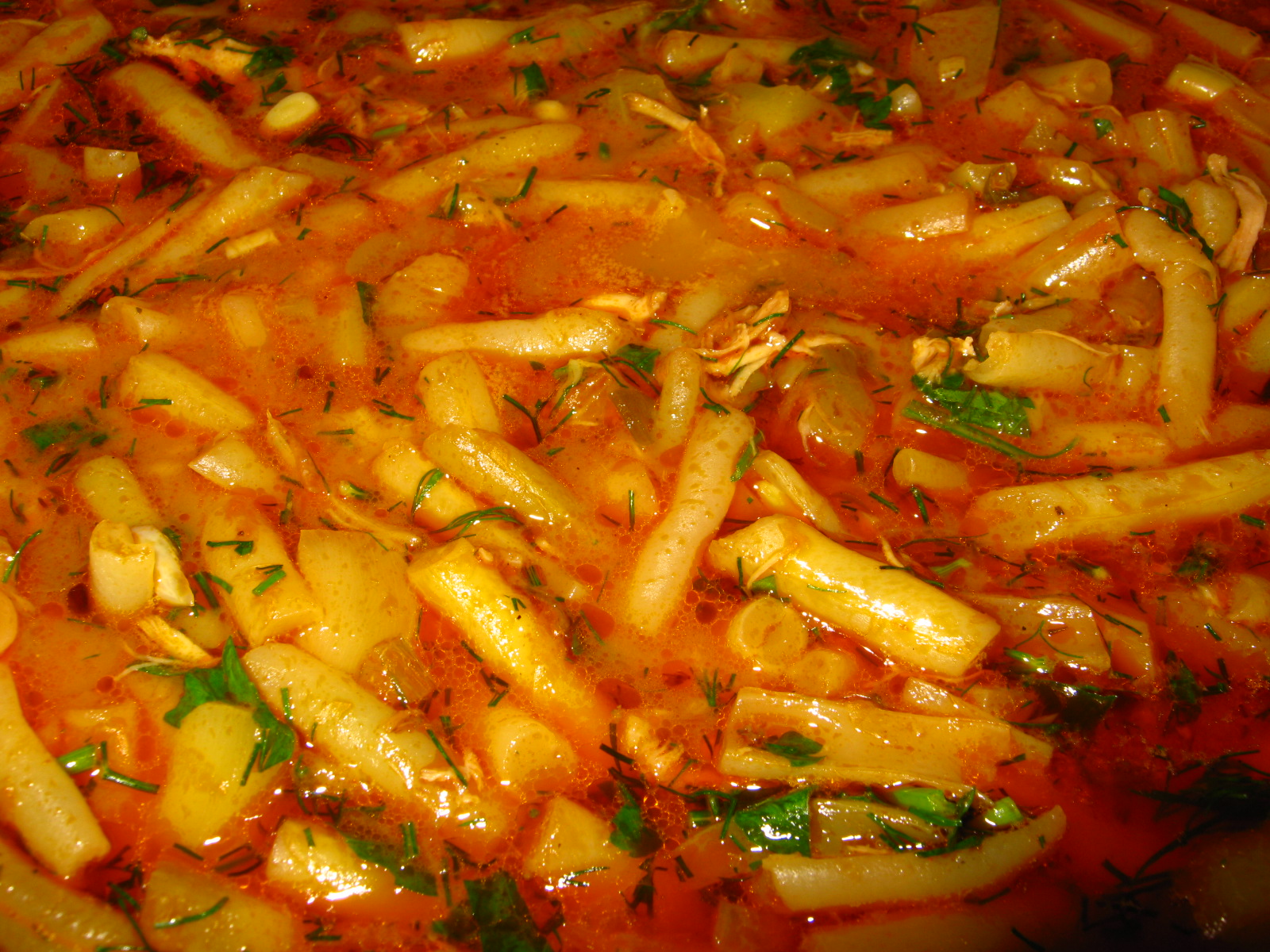 de Mancare de fasole galbena/verde cu pui/Yellow bean dish with chicken