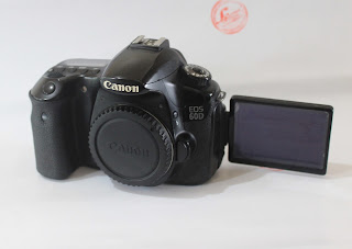 Kamera DSLR Canon 60D ( Body Only )