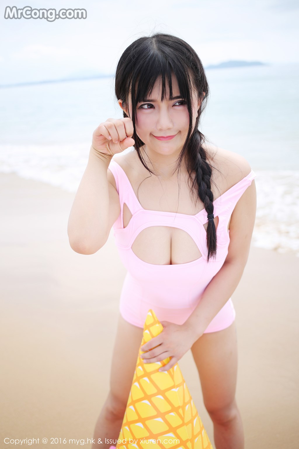 MyGirl Vol. 230: Model Cui Guai Yi (崔 乖 艺) (55 photos)