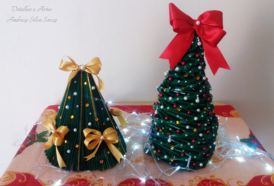Detalhes e Artes: Árvores de Natal Artesanais