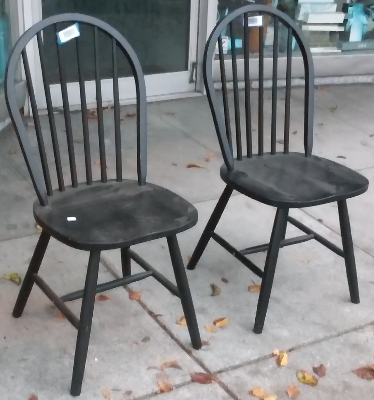 UHURU FURNITURE & COLLECTIBLES SOLD **BARGAIN BUY** 10608 Black