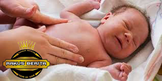 Hindari Pemakaian Lotion Anti Serangga Pada Bayi Yang Berusia 2 Bulan Hindari Pemakaian Lotion Anti Serangga Pada Bayi Yang Berusia 2 Bulan