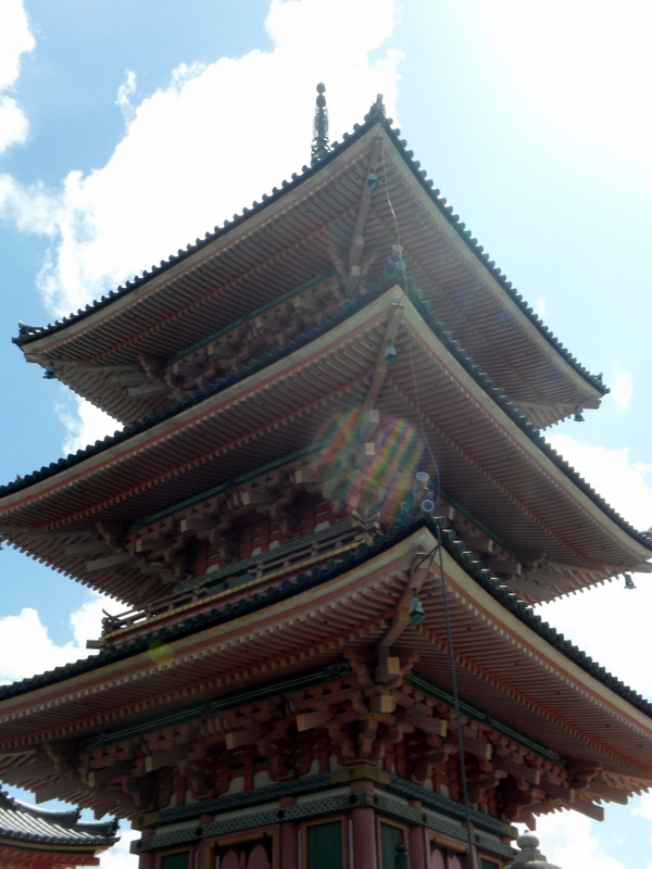 Kyoto Kiyomizudera and Teapot Lane.