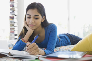 Manfaat membaca novel terjemahan Manfaat membaca novel terjemahan