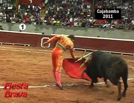 Corrida de toros 2011 en Cajabamba | VIDEOS