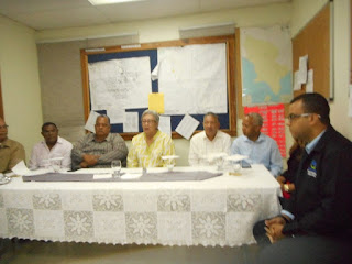  Ministra Salud traza pauta a personal medico evital contagio de colera, en Pedernales 