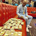 Floyd Mayweather flaunts wads of cash, says he poses like this to motivate his haters to get money